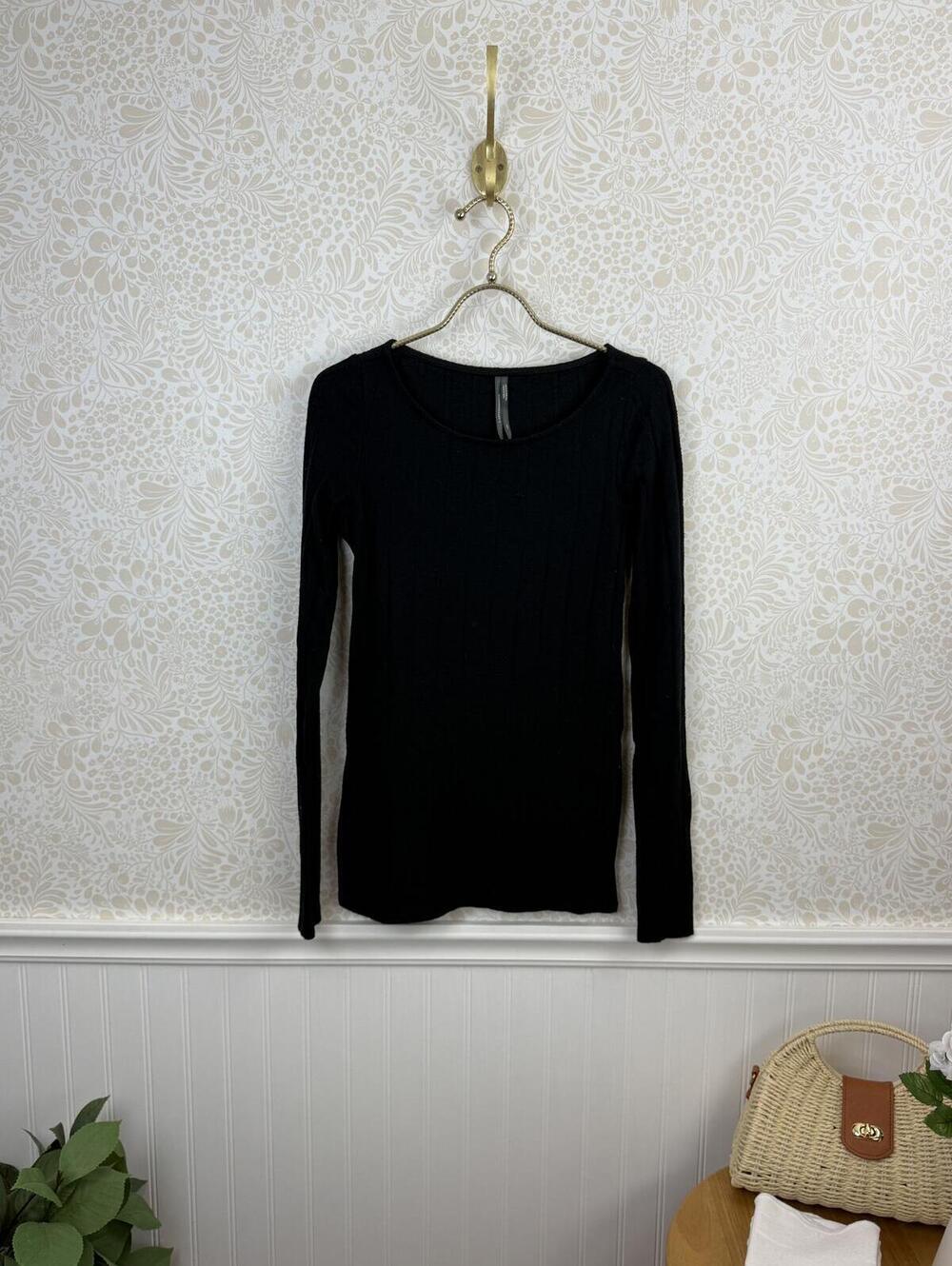 Anthropologie Black Long Sleeve Ribbed Split Hem Knit Top - Size - XXS
